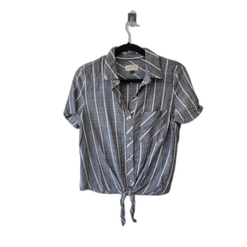 Universal Thread Gray Striped Tie Front Button Down Shirt M